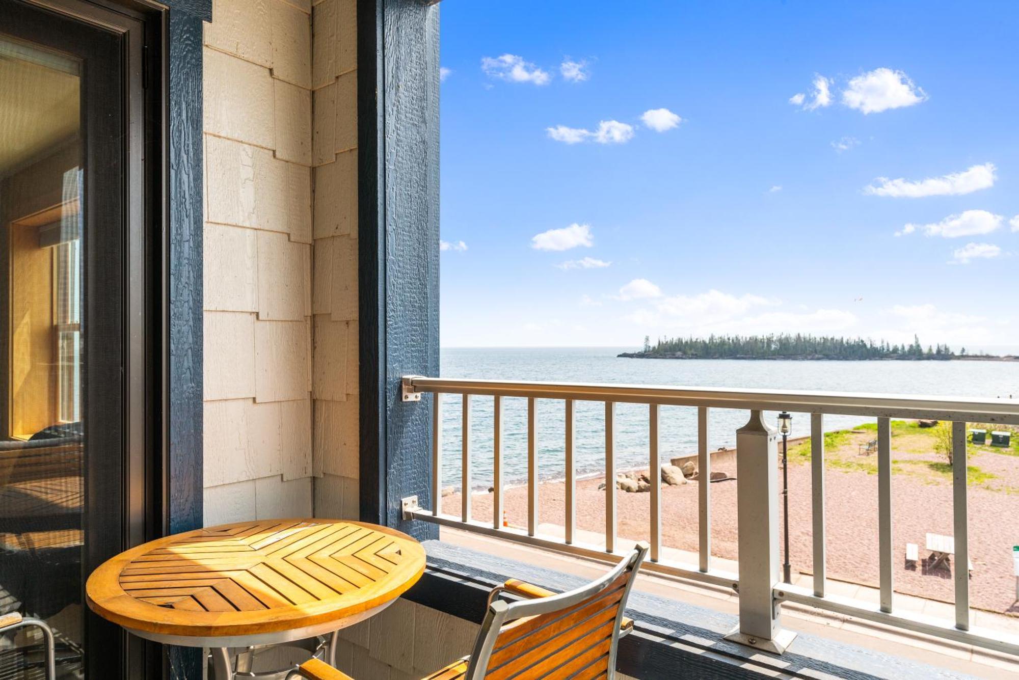 East Bay Suites Grand Marais Extérieur photo