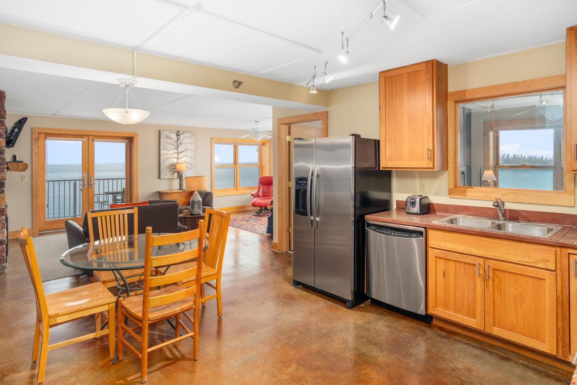 East Bay Suites Grand Marais Extérieur photo