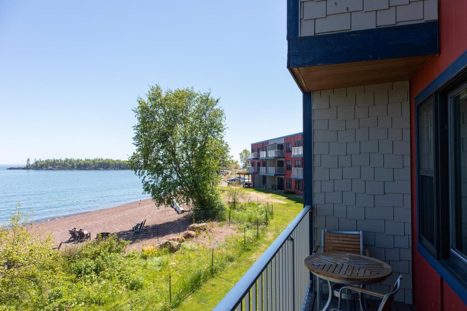 East Bay Suites Grand Marais Extérieur photo