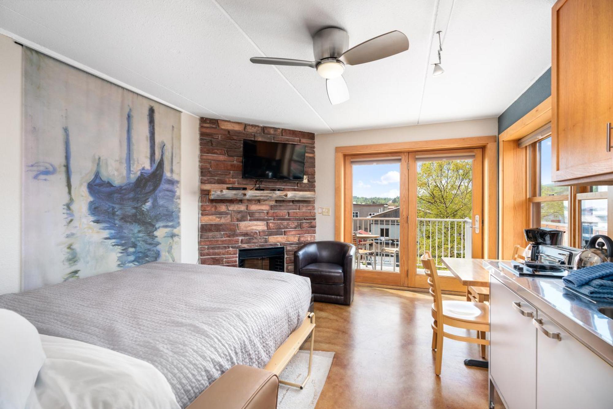 East Bay Suites Grand Marais Extérieur photo