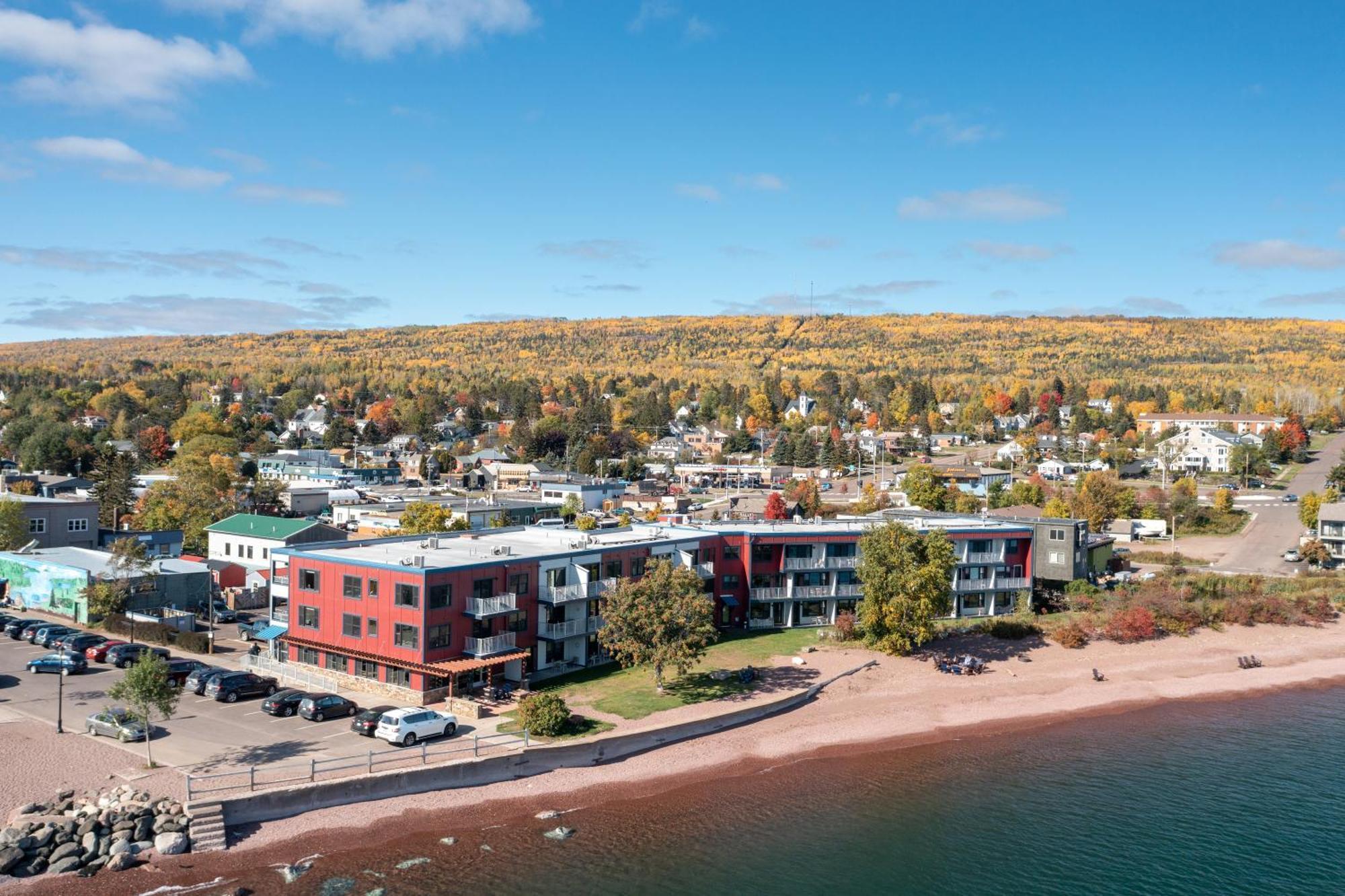 East Bay Suites Grand Marais Extérieur photo