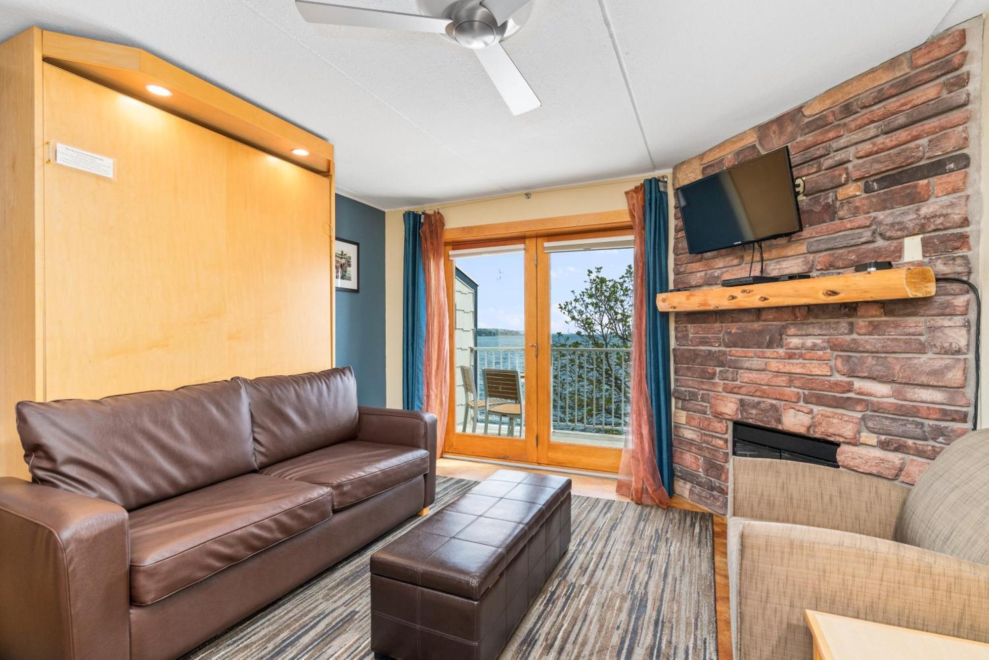 East Bay Suites Grand Marais Extérieur photo
